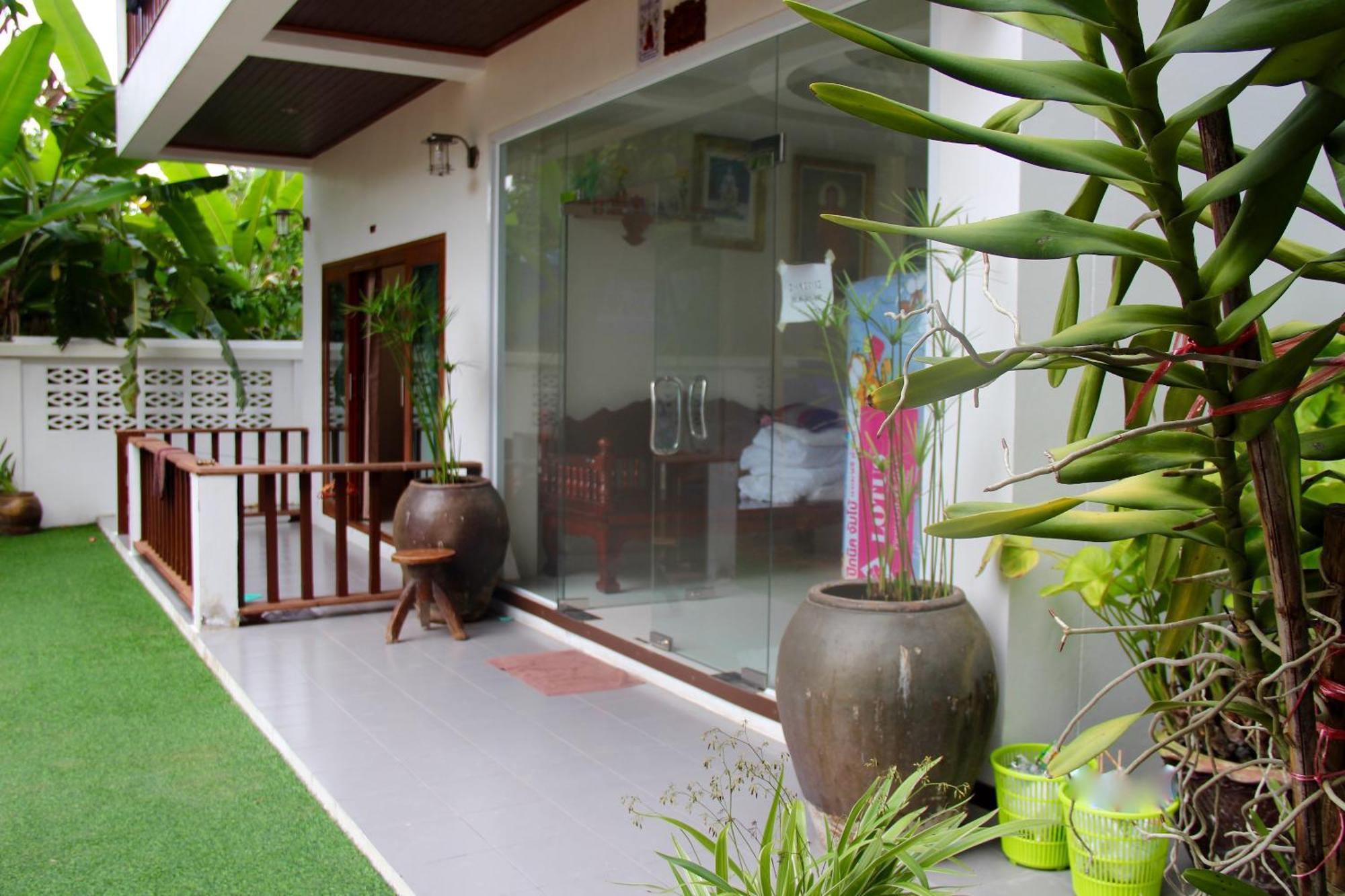 The One Hotel Koh Tao Exterior photo